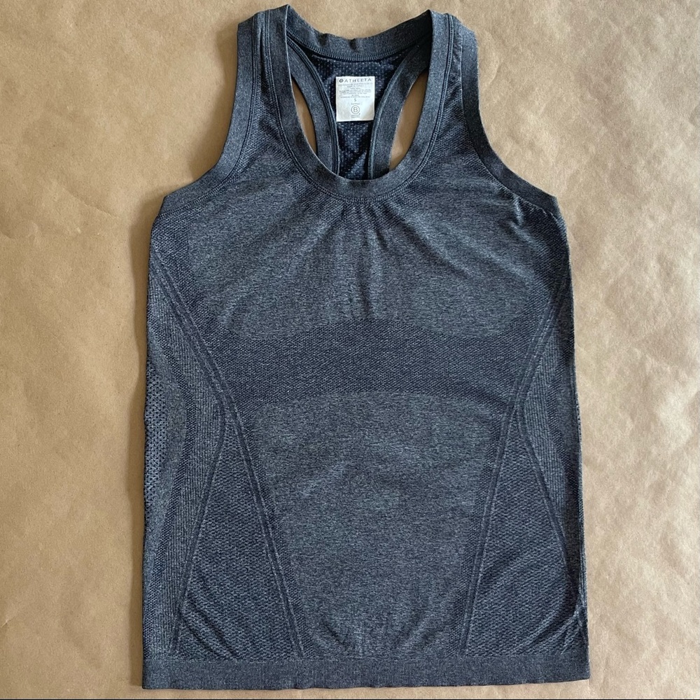 Athleta Momentum Tank